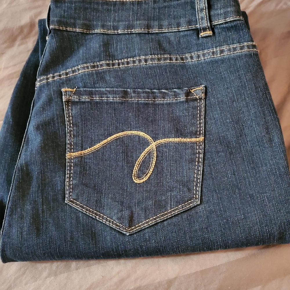 Avenue jeans in dark denim, bootcut, Size 16 tall